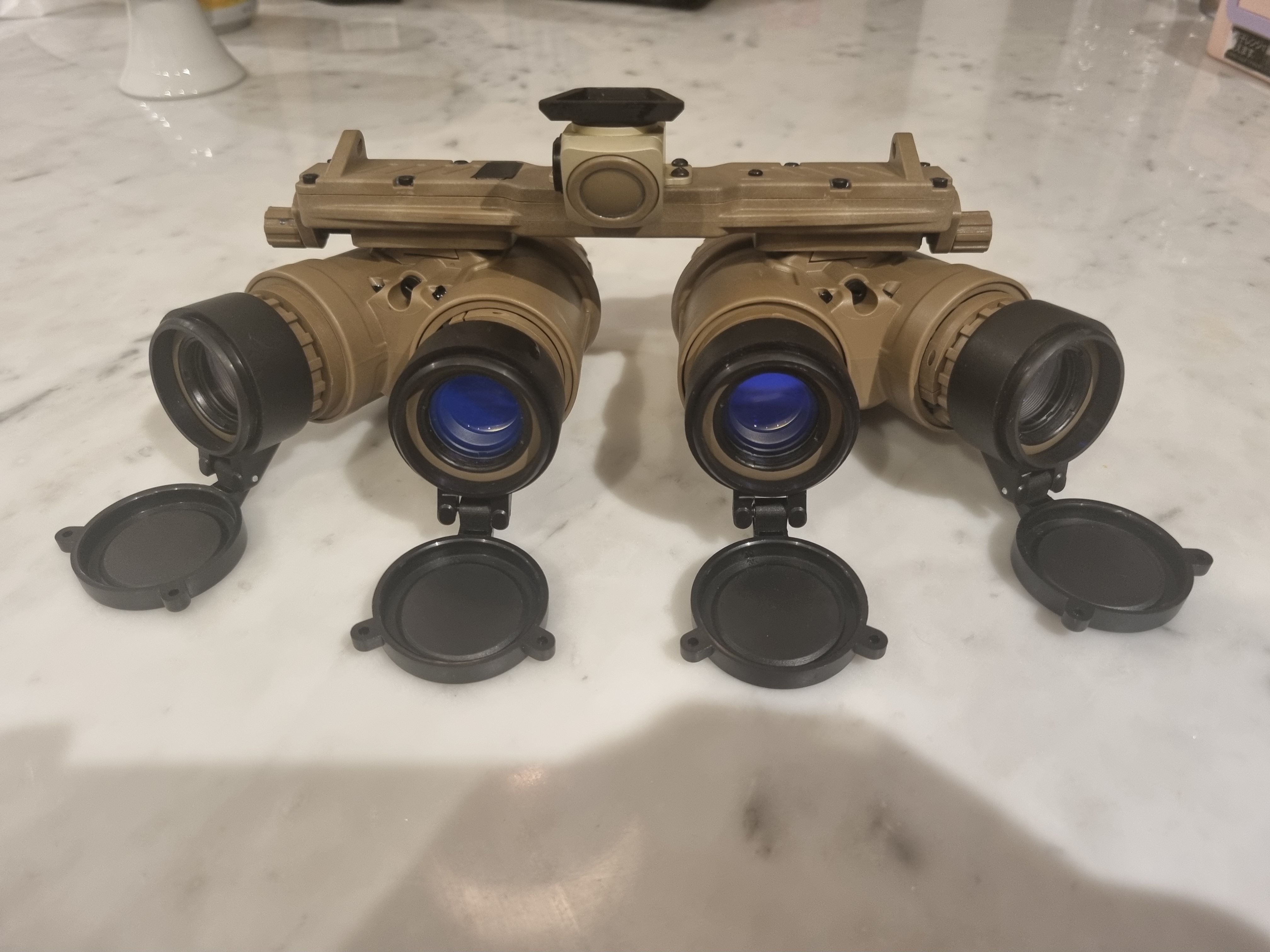 아르거스 4안 야간투시경 리뷰 - 야간투시경 채널