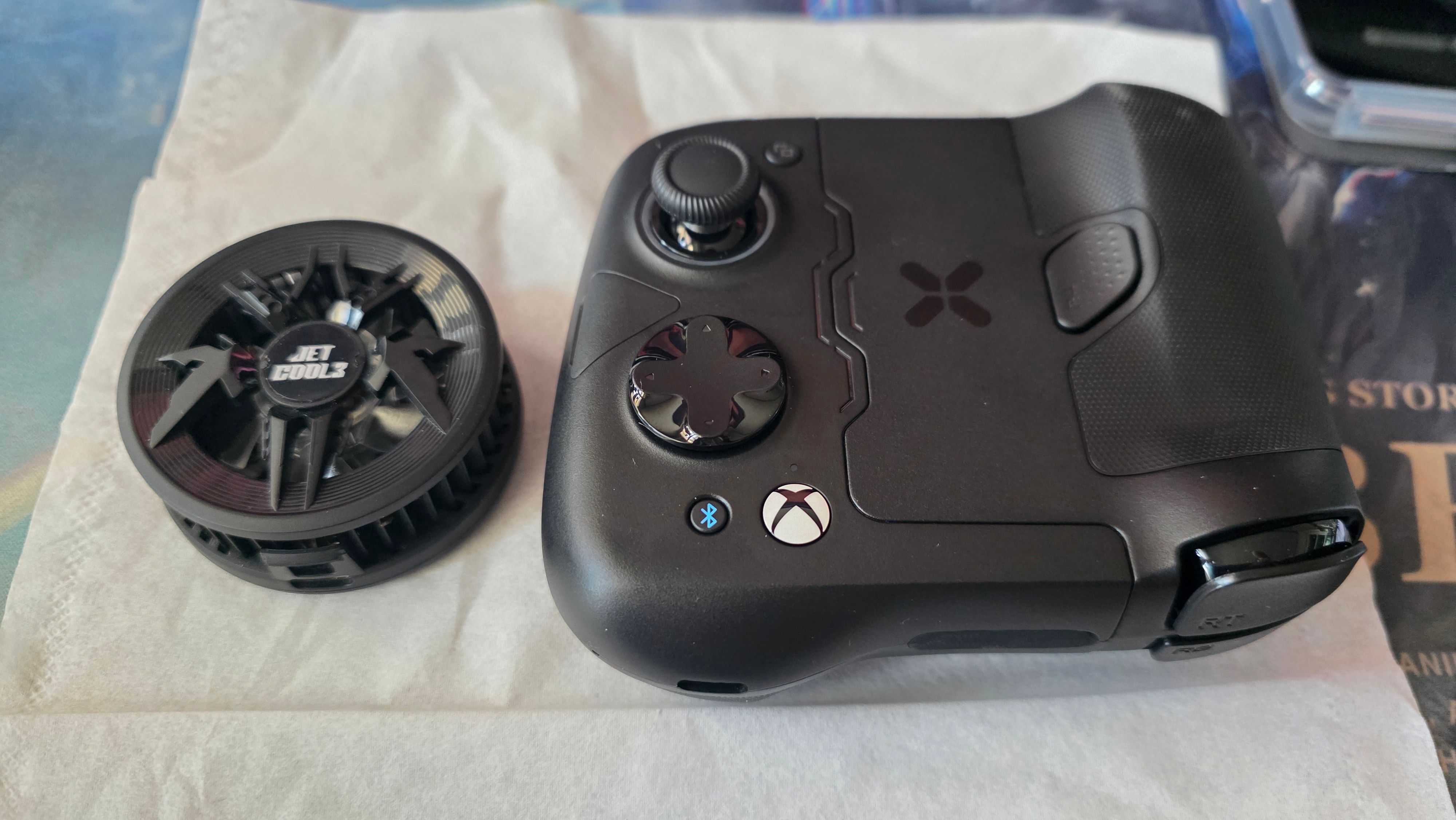 모바일 명조 게임패드 간단리뷰(gamesir X4 ,조이트론 쿨러+무선충 전기) - 명조 채널